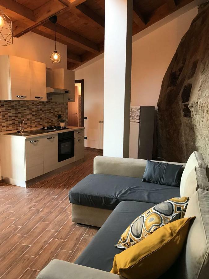 La Pietra Gialla Pietrapertosa Esterno foto